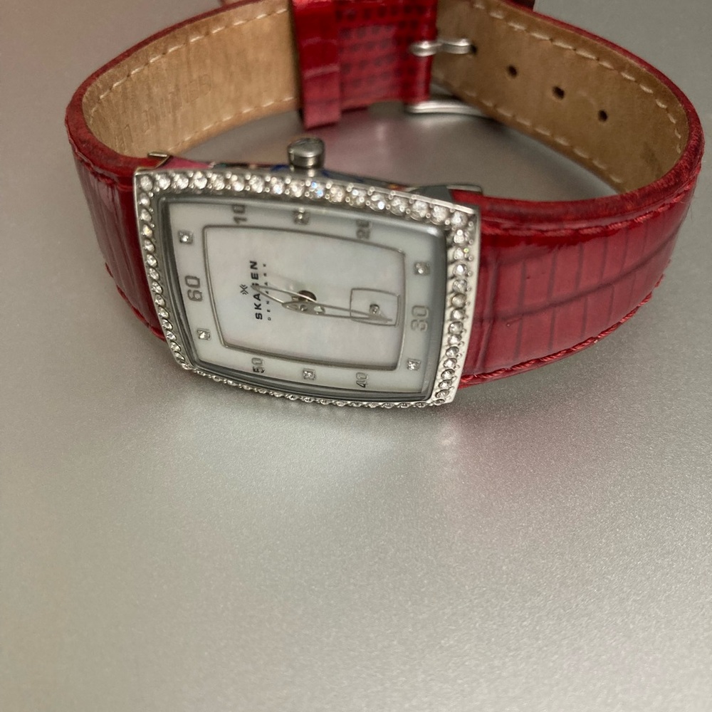 Vintage Skagen Watch red leather band